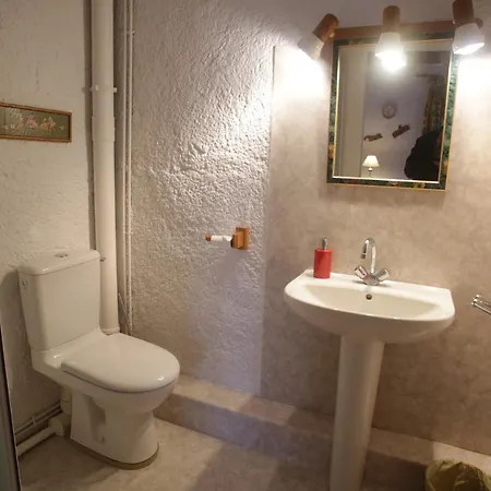 Chez Caroline D'hotes 3*