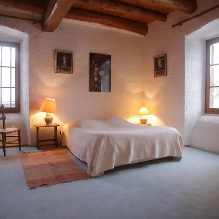 Chez Caroline D'hotes Bains