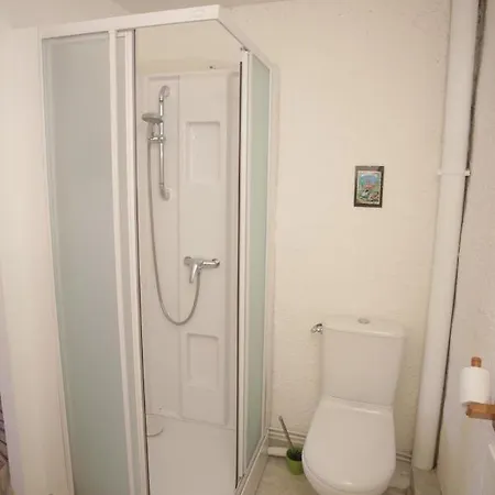 Chez Caroline D'hotes לינה וארוחת בוקר 3*