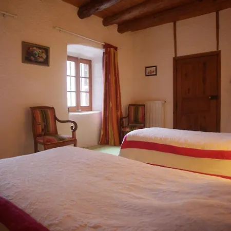 Chez Caroline D'hotes לינה וארוחת בוקר Bains