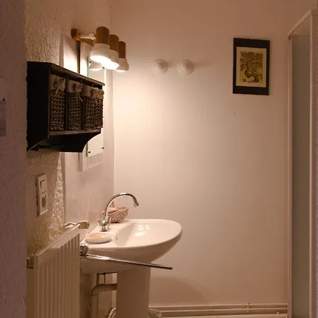 Chez Caroline D'hotes Bains